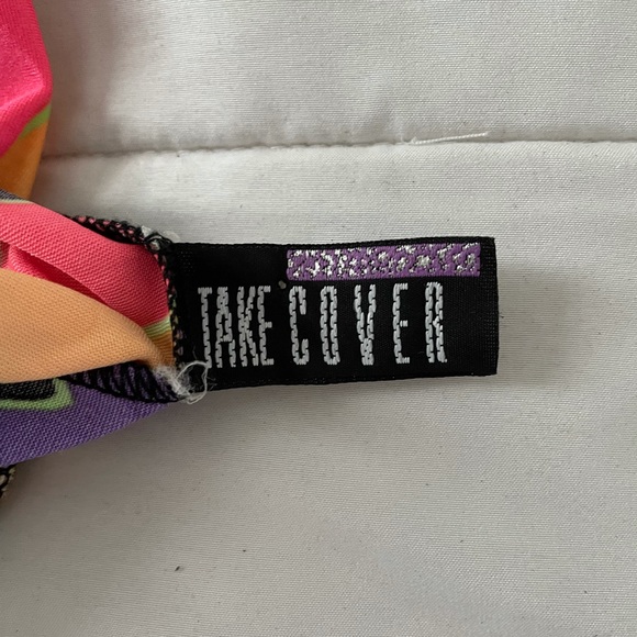 ‼️SOLD ‼️ Retro 80s Hi-thigh Geometric Swimsuit - Picture 7 of 14